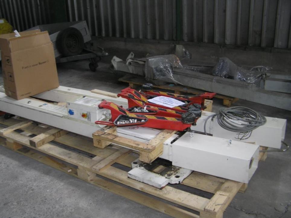 Prumyslových robotu-2